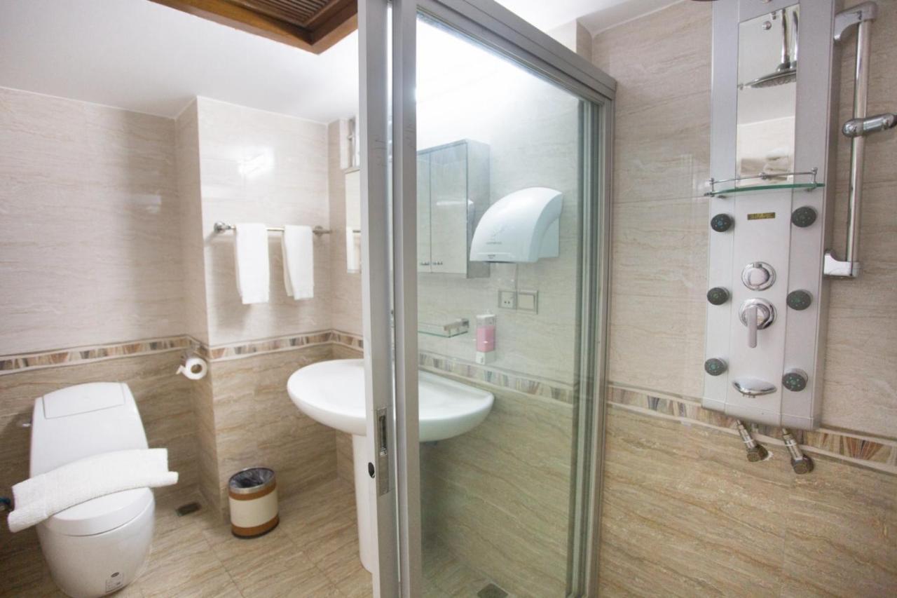 Shinepukur Suites ダッカ エクステリア 写真